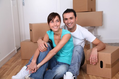 Careful transport of furniture and boxes for Stockwell customers