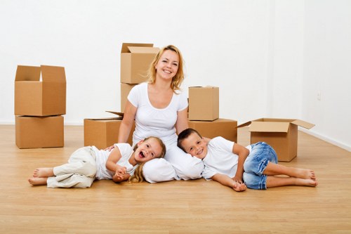 Commercial and residential removal van support in Stockwell